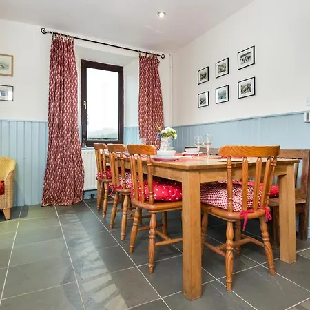 3 Bed In Sz502 Holiday home